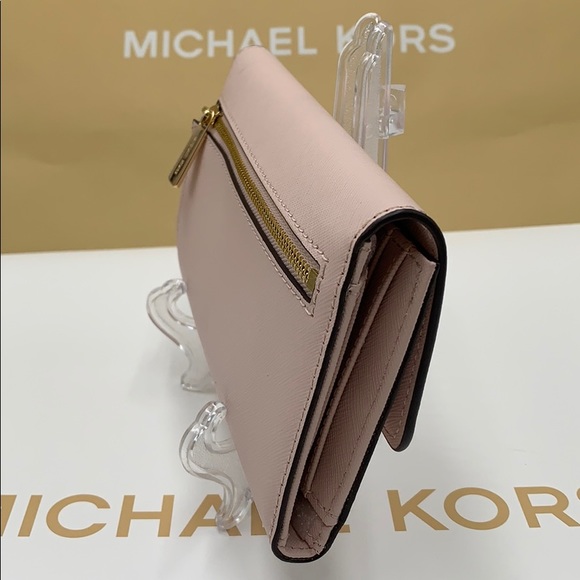 Michael Kors Jet Set Travel Lg Trifold Wallet - Picture 13 of 16